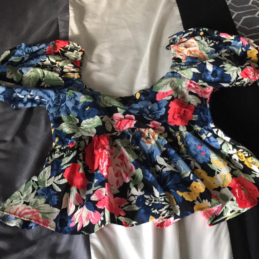 Bright Floral Summer Top!